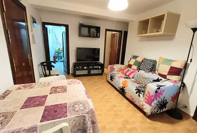 Foto 1 de Piso en venta en Aluche, Madrid