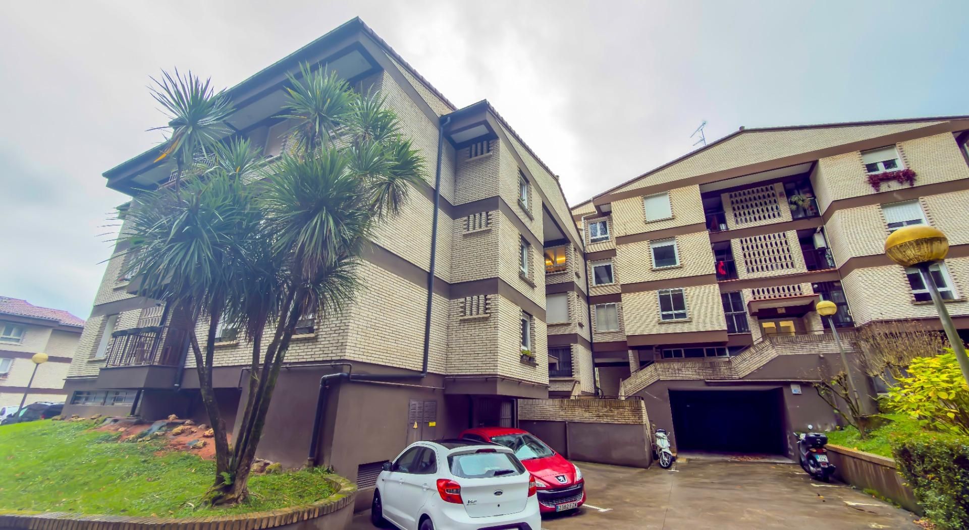 Vista exterior de Piso en venta en Donostia - San Sebastián  con Calefacción, Parquet y Trastero