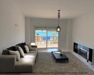 Living room of Flat for sale in Fuengirola  with Air Conditioner, Heating and Terrace