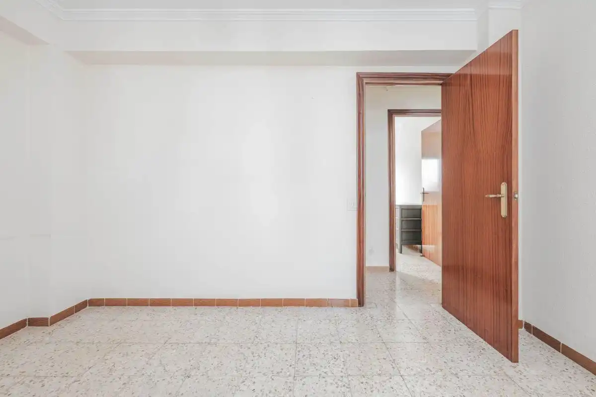 Flat for sale in Sevilla  with Air Conditioner, Heating and Private garden