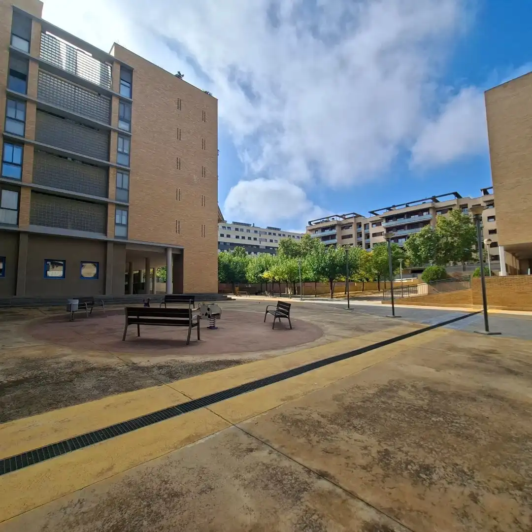 Terrassa de Pis en venda en Zaragoza amb Terrassa, Traster i Piscina