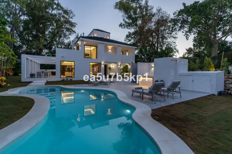 Chalet con terraza en venta en Nueva, imagen 19