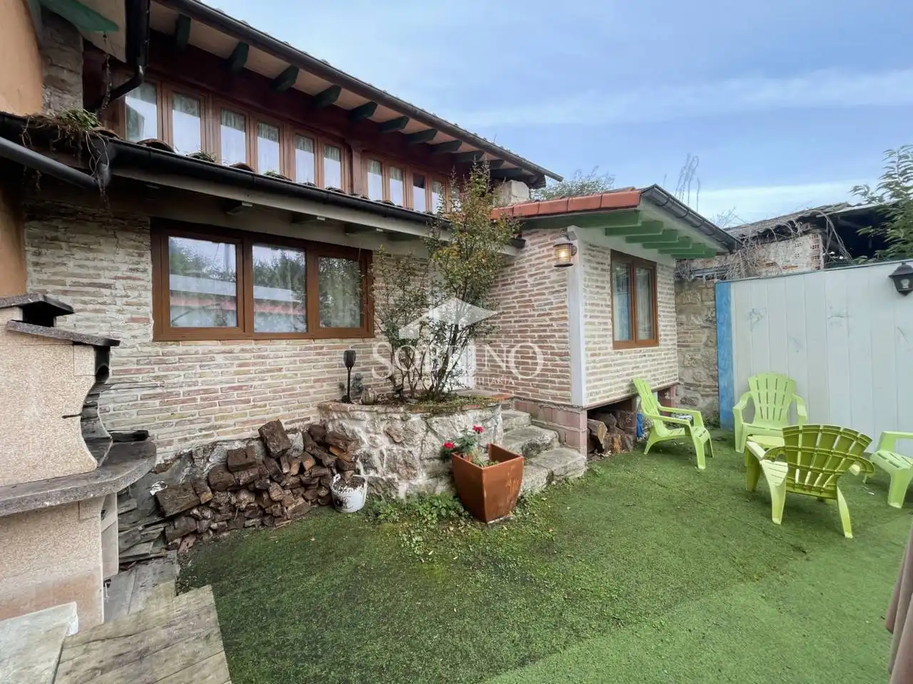 Haus mit Garten zum Verkauf in Calle Balmori 1