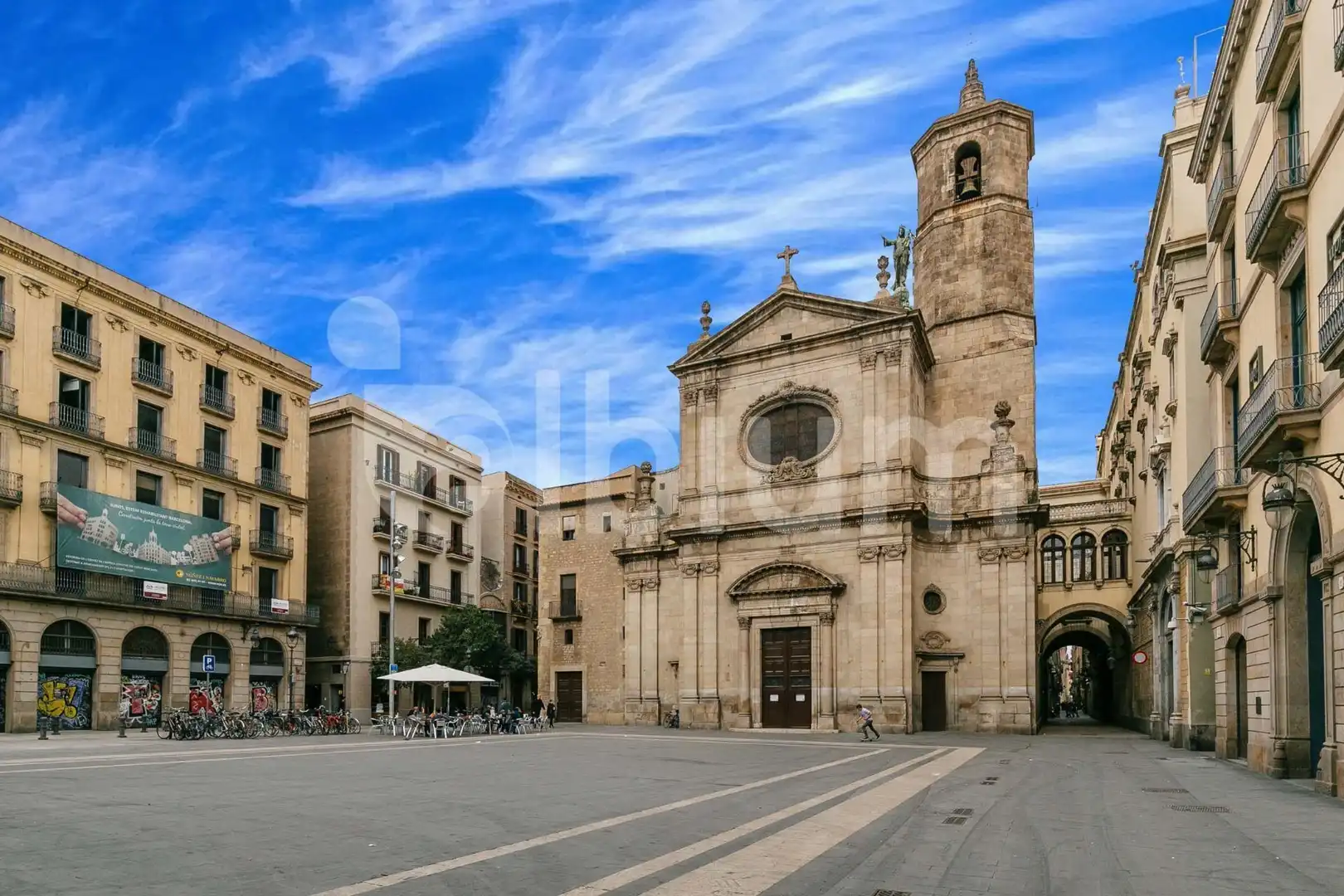 Vista exterior de Edifici en venda en Barcelona