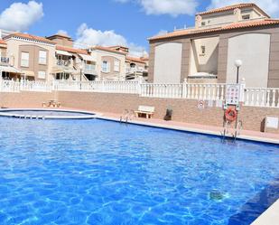 Piscina de Casa adosada en venda en Torrevieja amb Aire condicionat i Terrassa