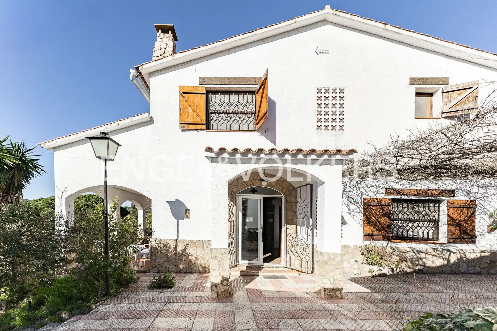 Vista exterior de Casa o xalet en venda en Palafolls amb Calefacció, Jardí privat i Terrassa