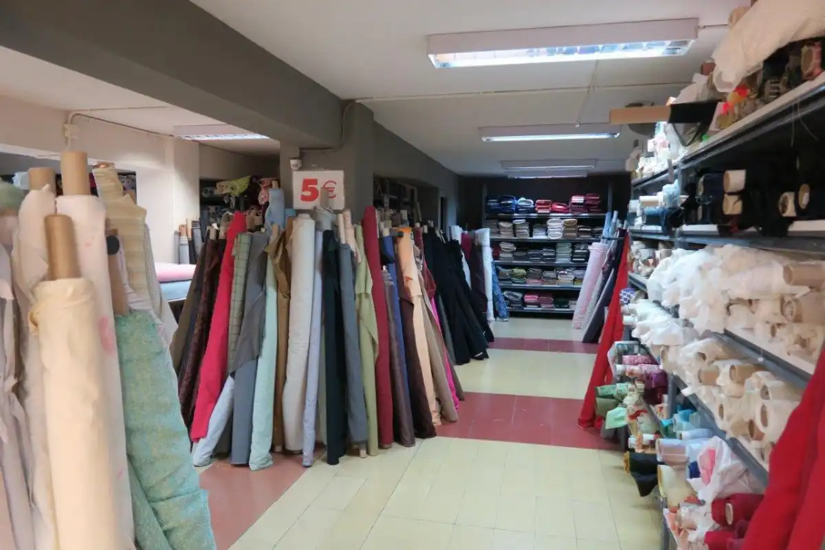 Local comercial en venda a Julia Minguillón, imagen 14