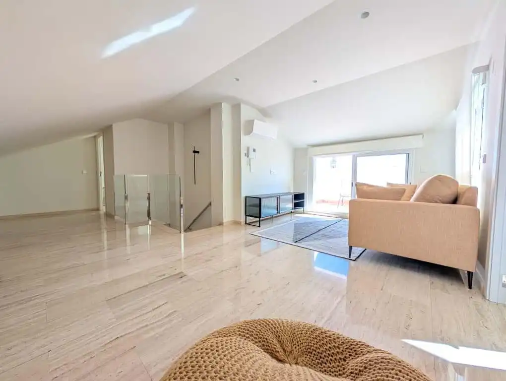 Sala d'estar de Dúplex en venda en Gandia amb Aire condicionat, Terrassa i Traster