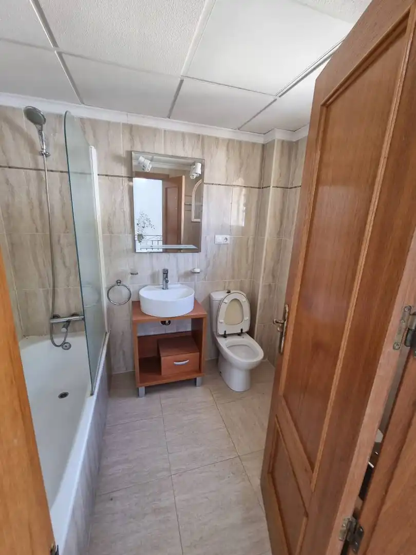 Badezimmer von Haus oder Chalet zur Miete in Guardamar del Segura mit Heizung, Terrasse und Abstellraum