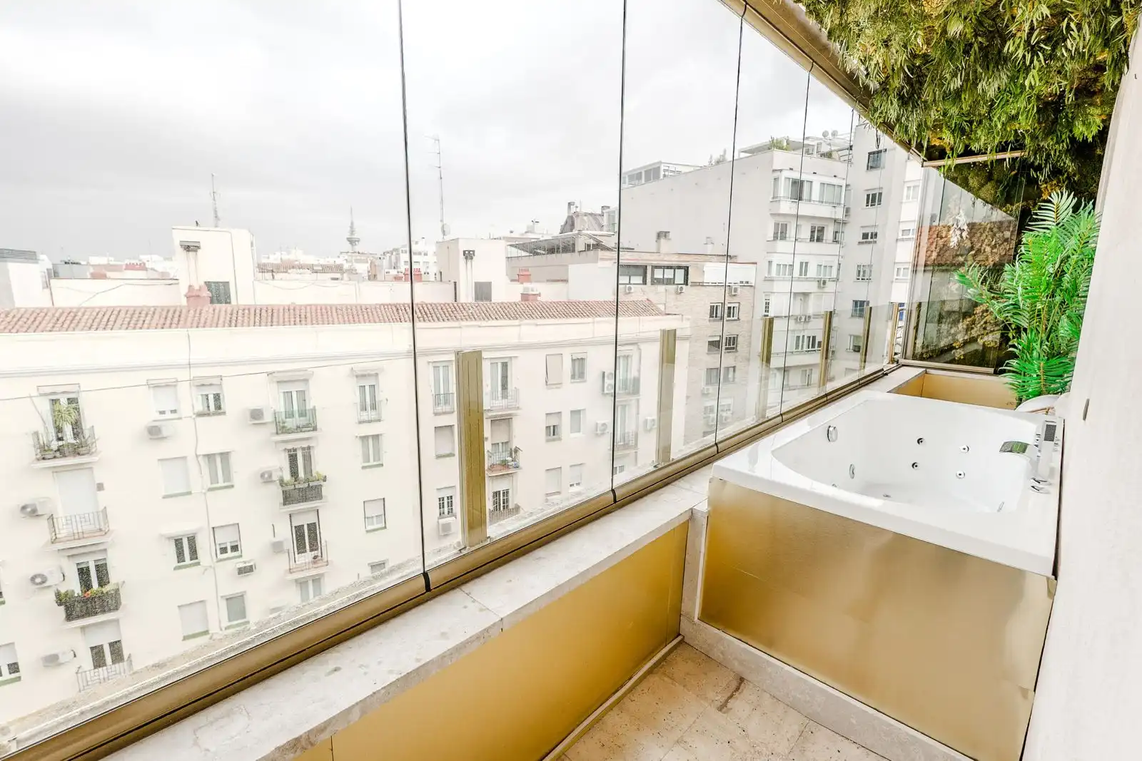 Balcony of Attic for sale in Madrid  with Air Conditioner, Heating and Parquet flooring