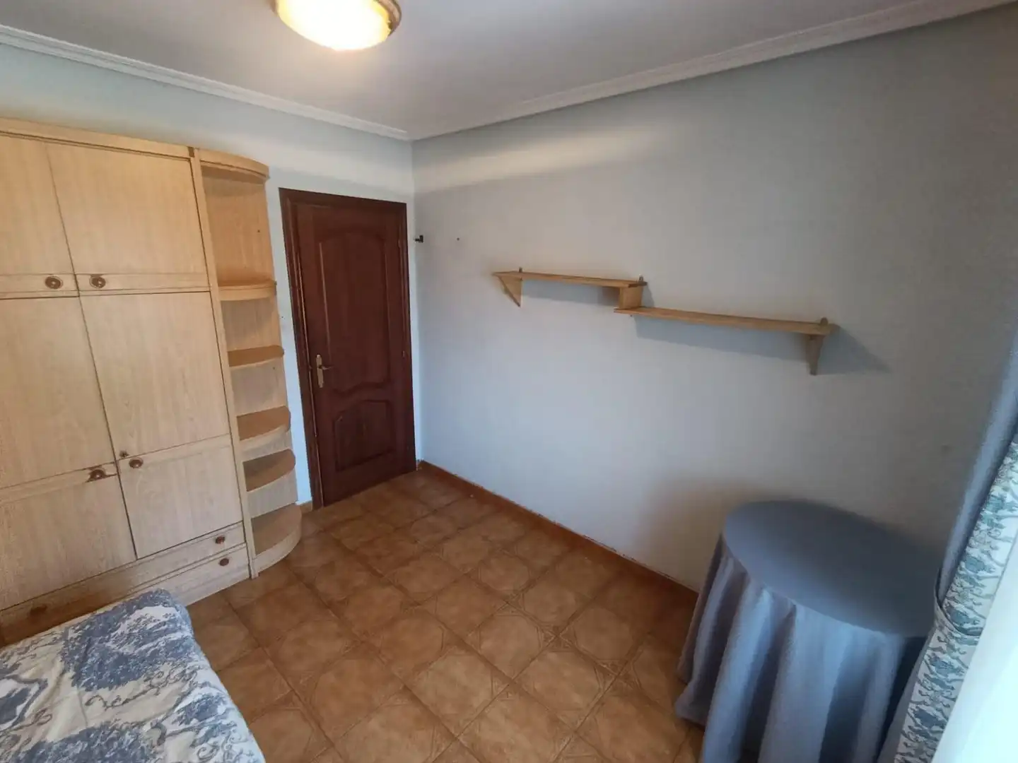 Bedroom of Flat for sale in Avilés  with Furnished