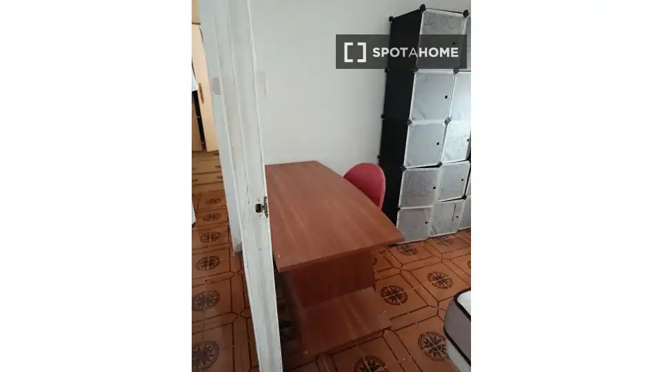 Habitación en Les Roquetes