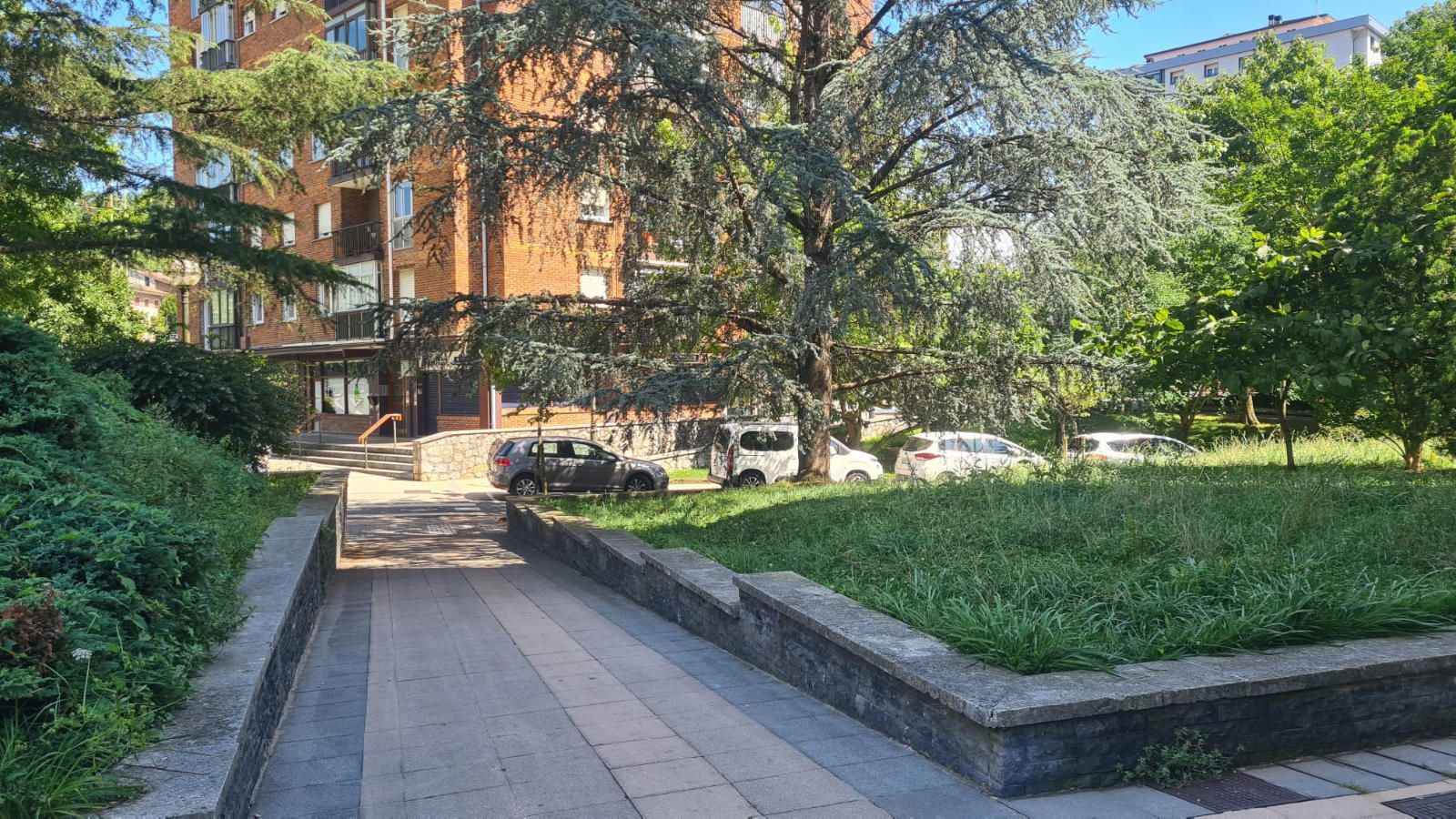 Vista exterior de Pis en venda en Lasarte-Oria amb Terrassa