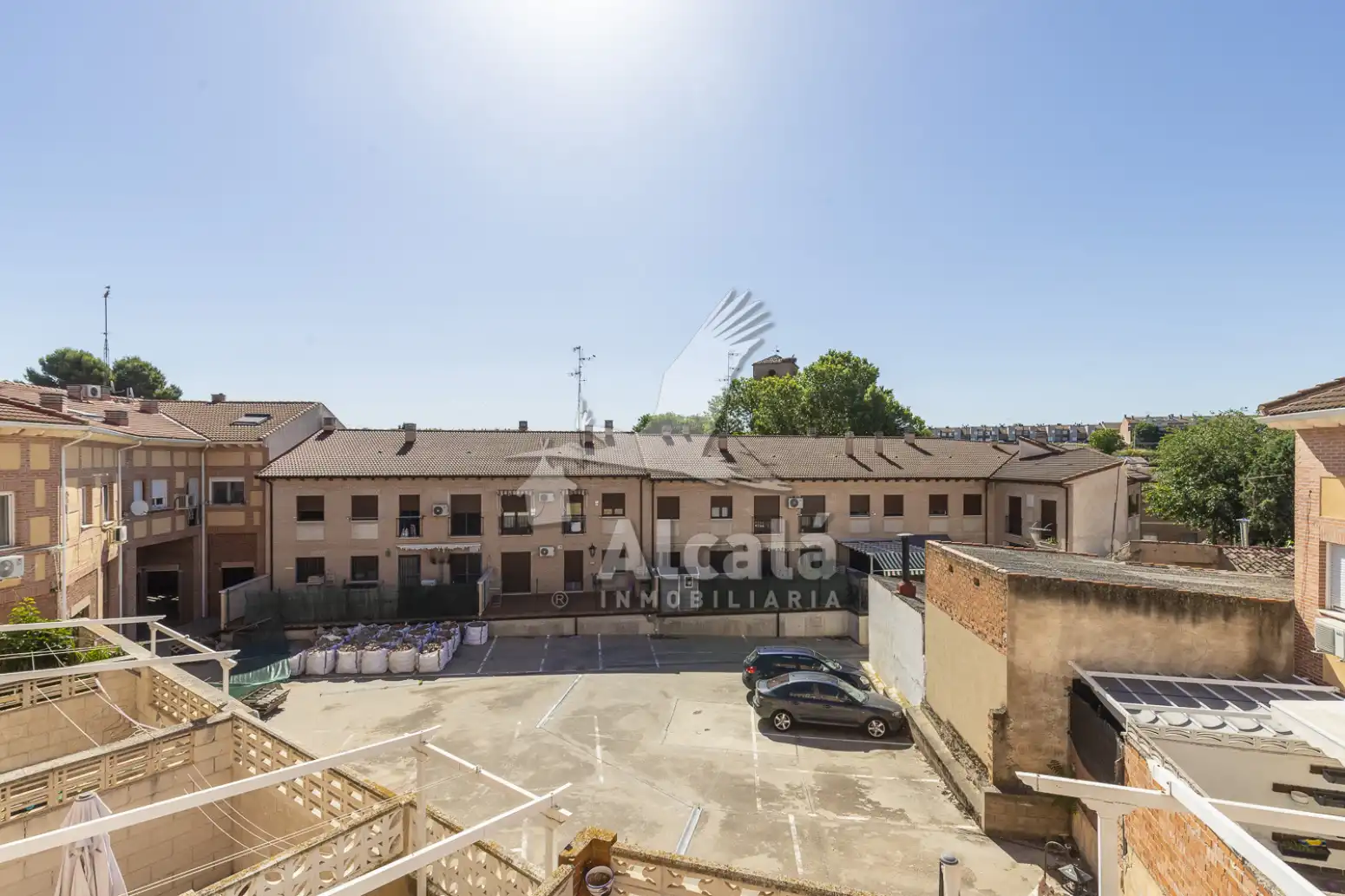 Vista exterior de Casa o xalet en venda en Villanueva de la Torre amb Calefacció i Jardí privat