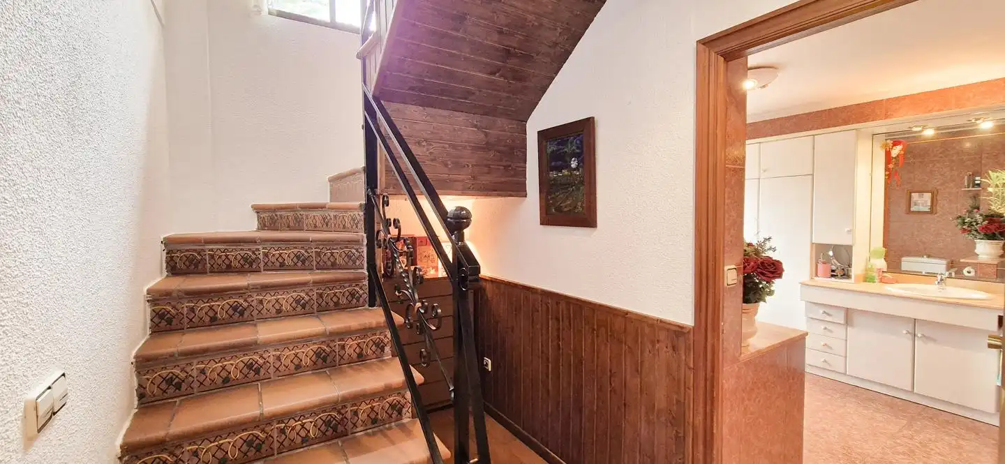 Casa o xalet en venda en Elche / Elx amb Aire condicionat, Jardí privat i Traster