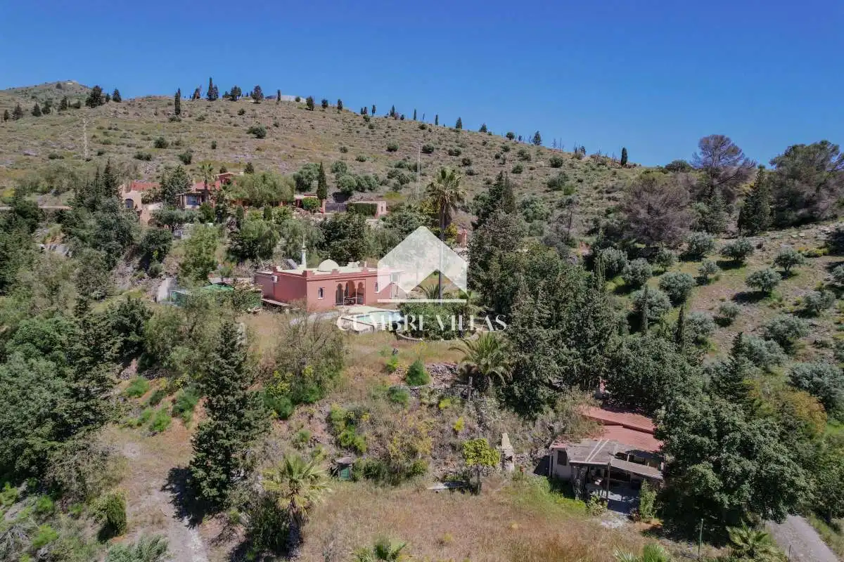 Finca rústica en venta en Almuñécar con Jardín privado, Terraza y Trastero