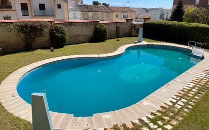 Swimming pool of Duplex for sale in Úbeda  with Air Conditioner, Heating and Terrace