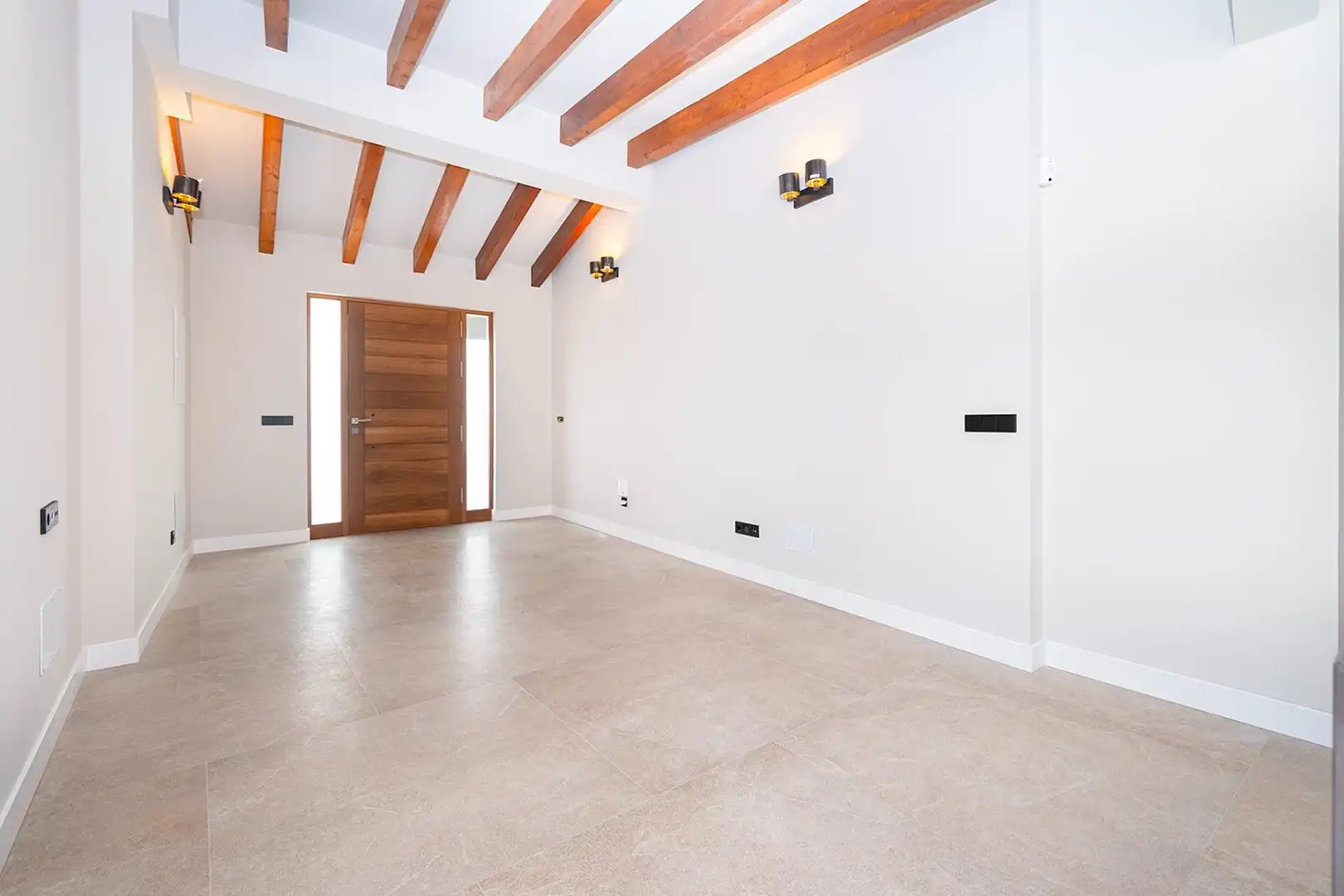 Ground floor for rent in Selva  with Air Conditioner, Heating and Terrace