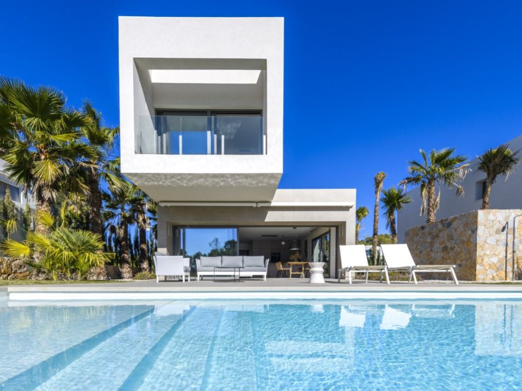Piscina de Casa o xalet en venda en Orihuela amb Aire condicionat, Jardí privat i Piscina