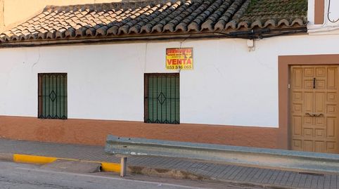 Foto 2 de Casa adosada en venta en Membrilla, Ciudad Real