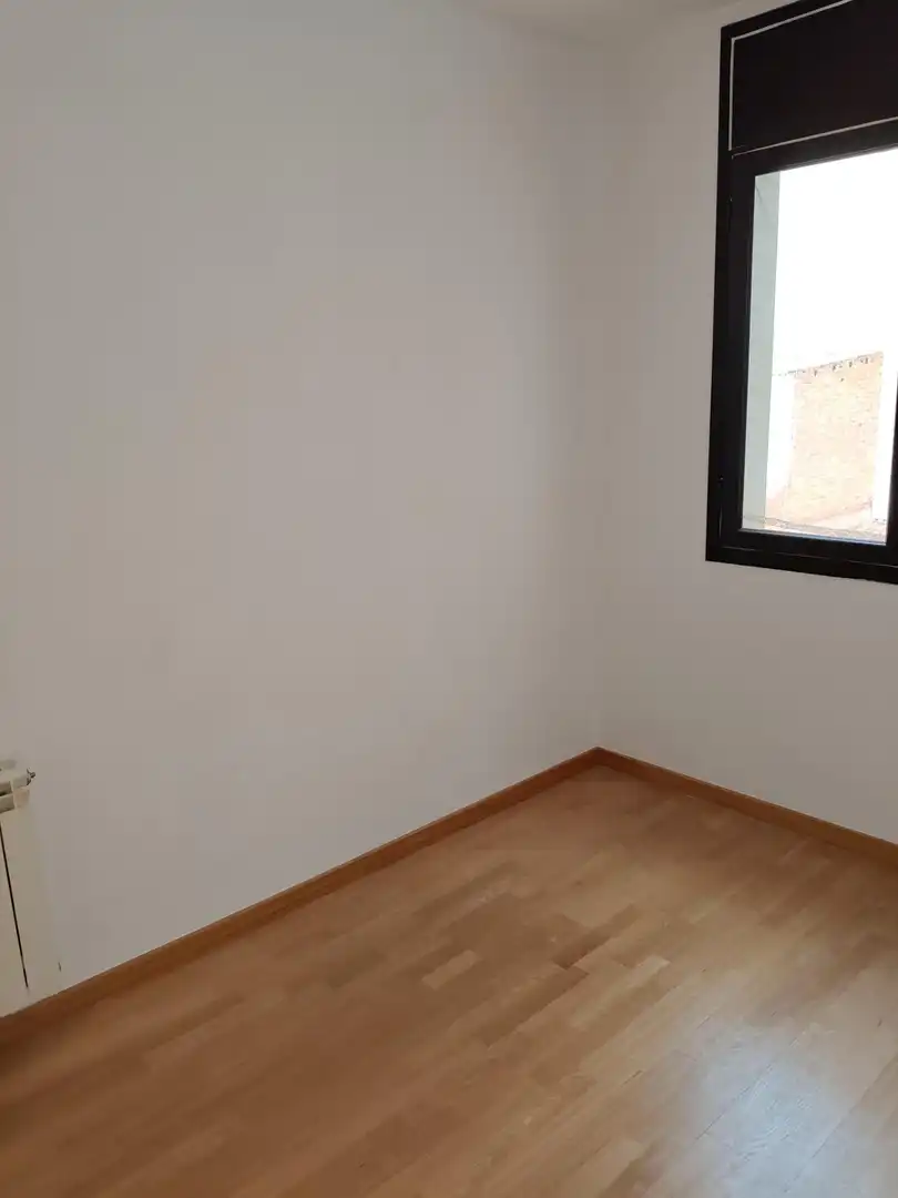 Dormitori de Dúplex en venda en Terrassa amb Calefacció, Terrassa i Traster