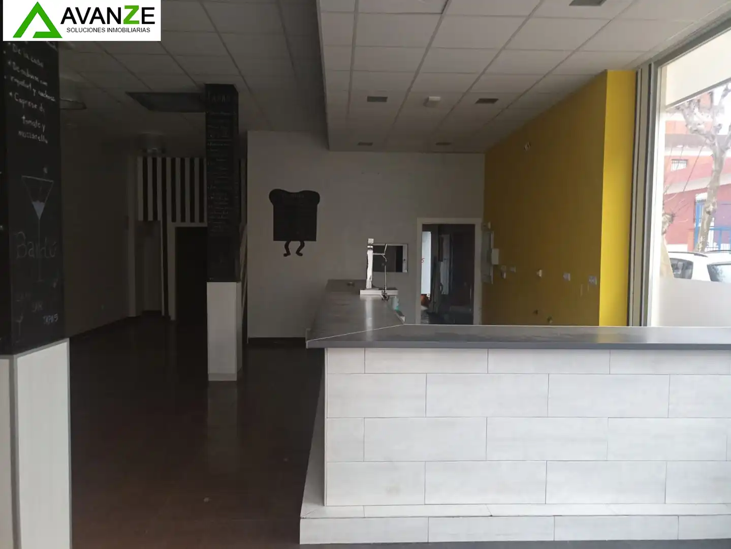 Local comercial en venda a Sur, imagen 2