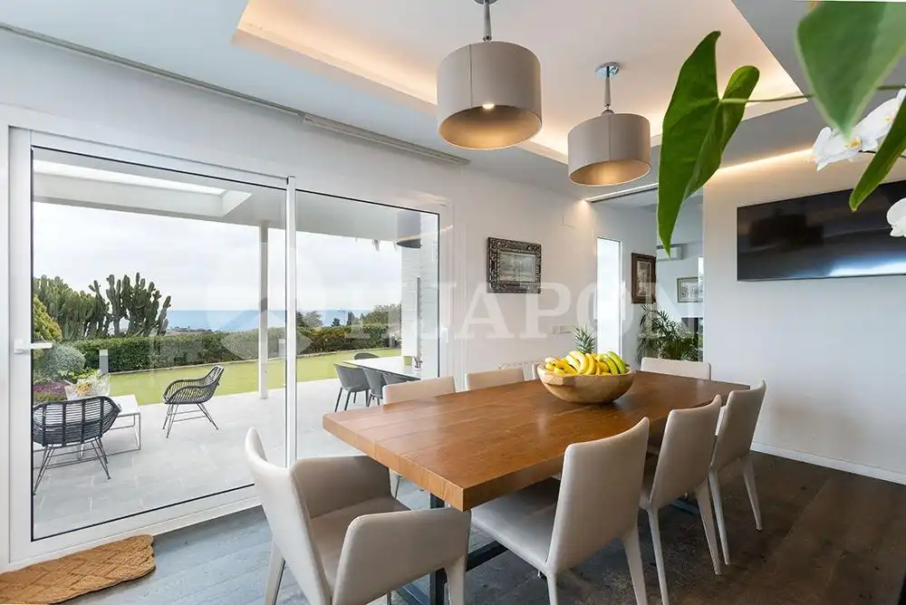 Comedor de Casa o chalet en venta en Alella con Aire acondicionado, Calefacción y Jardín privado