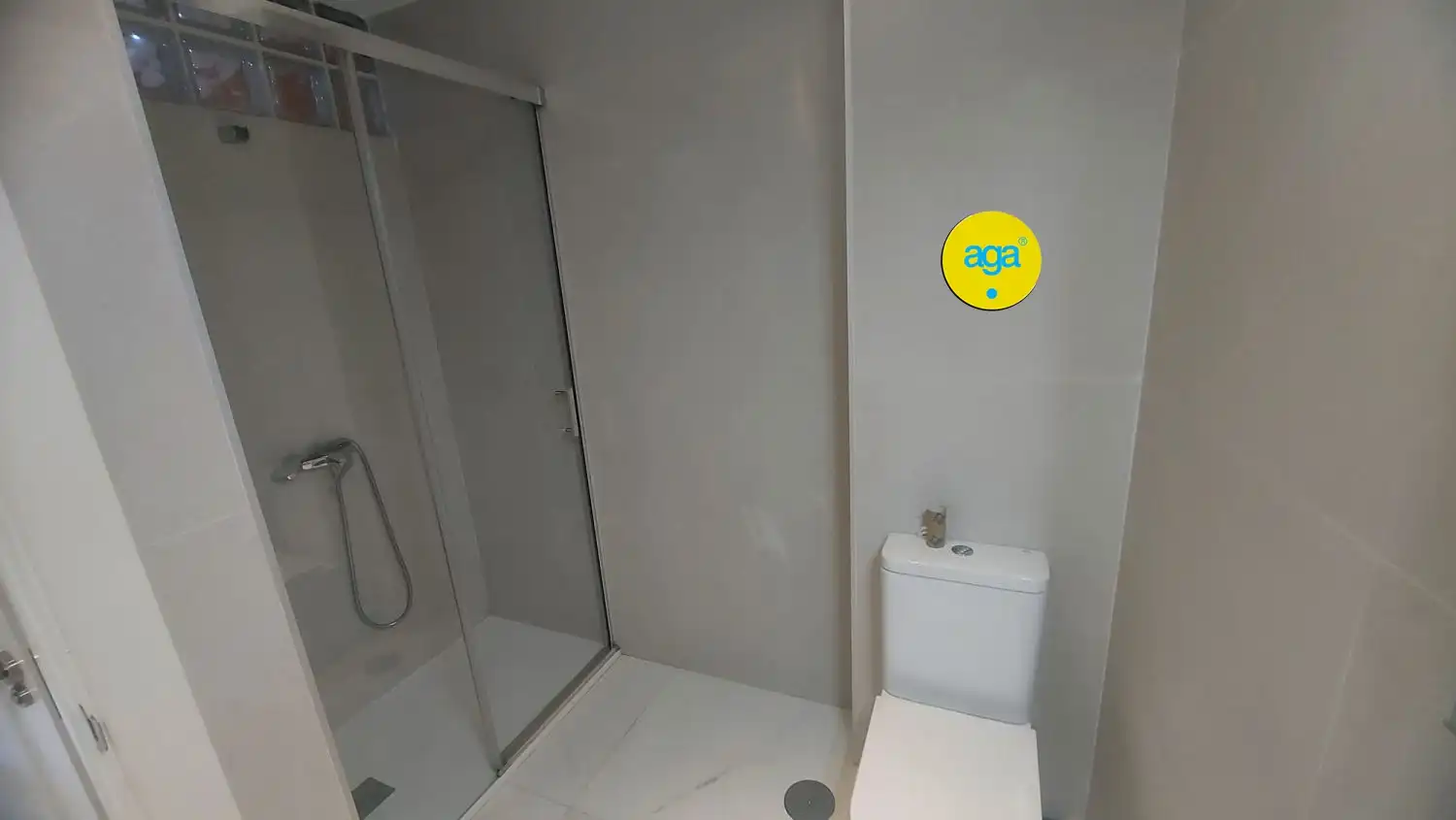 Bathroom of Flat for rent in Jaén  with Air Conditioner, Heating and Furnished