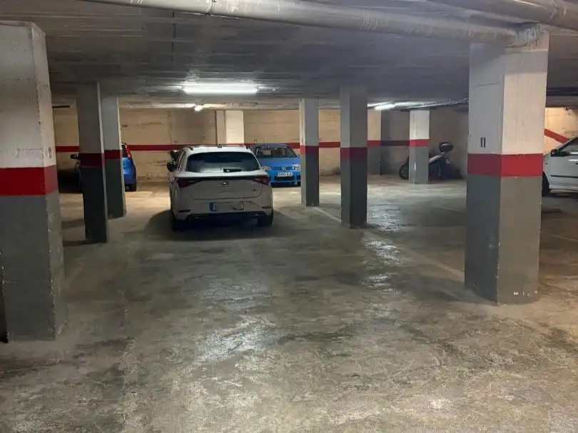 Aparcamiento en alquiler en tomoví 20, imagen 2