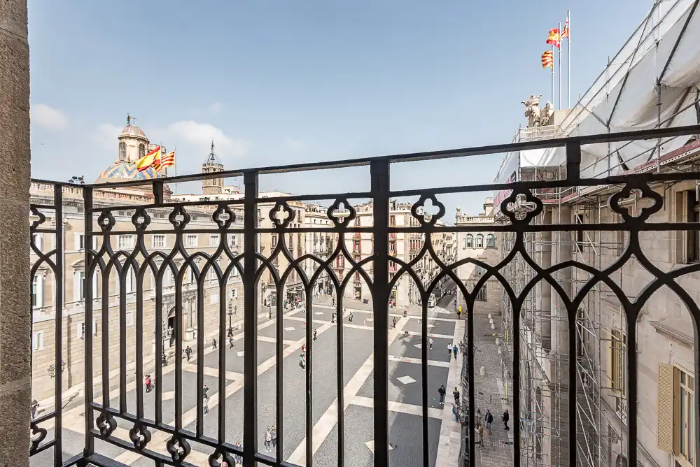 Pis de lloguer a Plaça de Sant Jaume, Barri Gòtic
