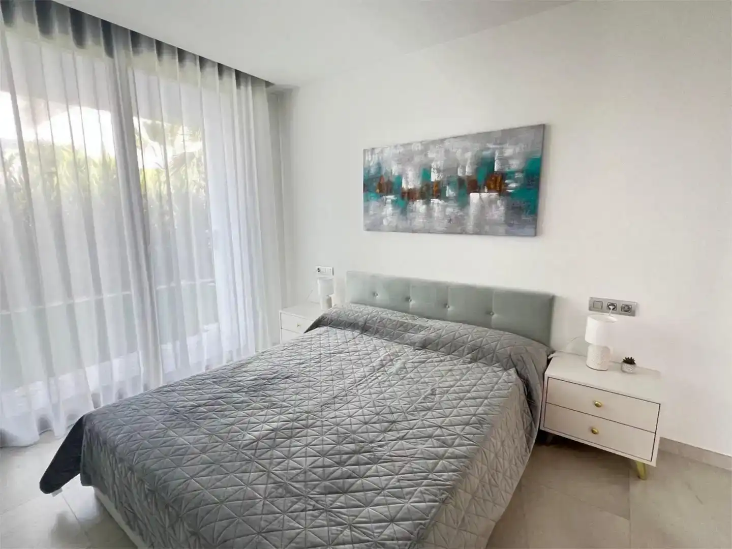 Habitación de Casa o chalet de alquiler en Benidorm con Aire acondicionado, Jardín privado y Trastero