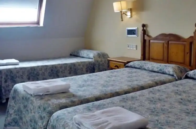 Schlafzimmer von Gebäude zum Verkauf in Santiago de Compostela 
