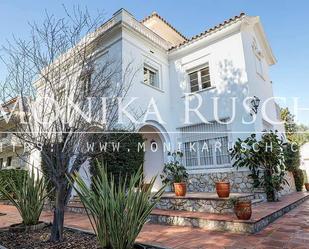 Exterior view of House or chalet for sale in Sitges  with Air Conditioner, Heating and Terrace