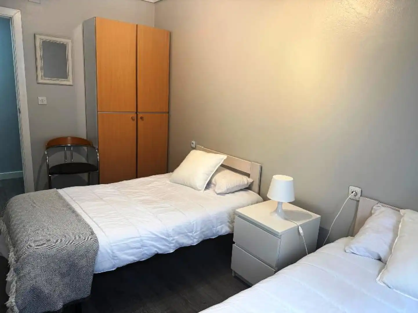 Schlafzimmer von Wohnung zur Miete in Comillas (Cantabria) mit Heizung, Parkett und Terrasse