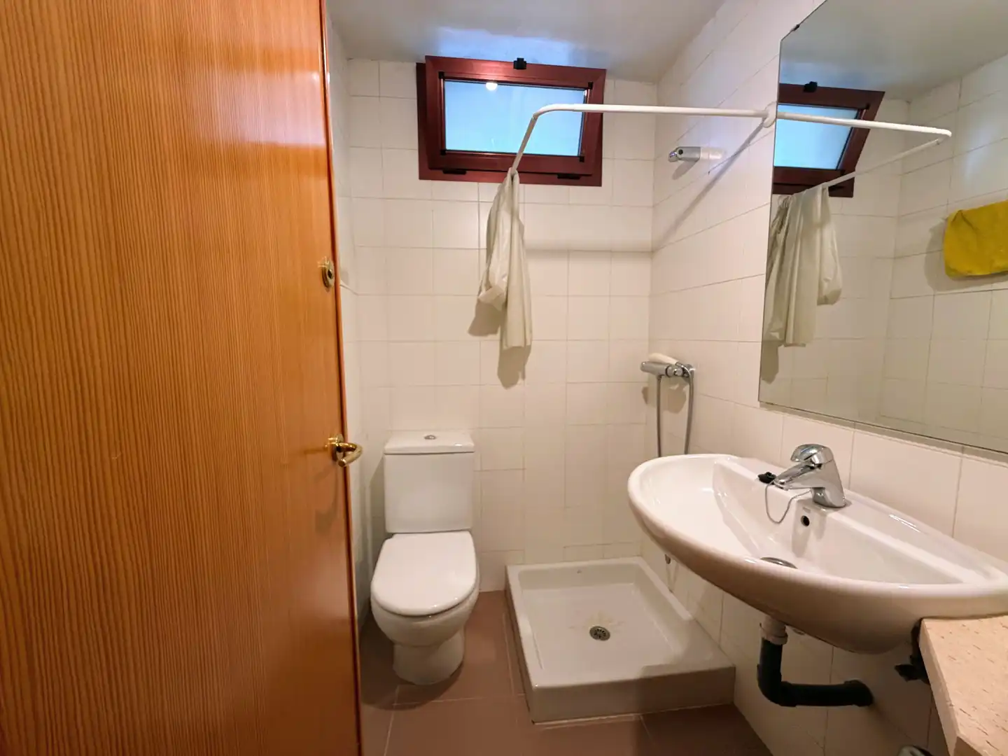 Bany de Casa o xalet en venda en Badajoz amb Aire condicionat, Calefacció i Jardí privat