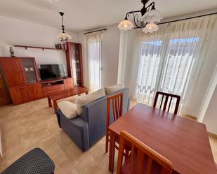 Living room of Flat to rent in Valdepeñas  with Heating