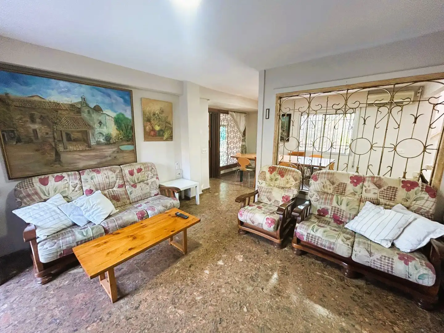 Sala d'estar de Casa o xalet en venda en Olocau amb Aire condicionat, Terrassa i Moblat