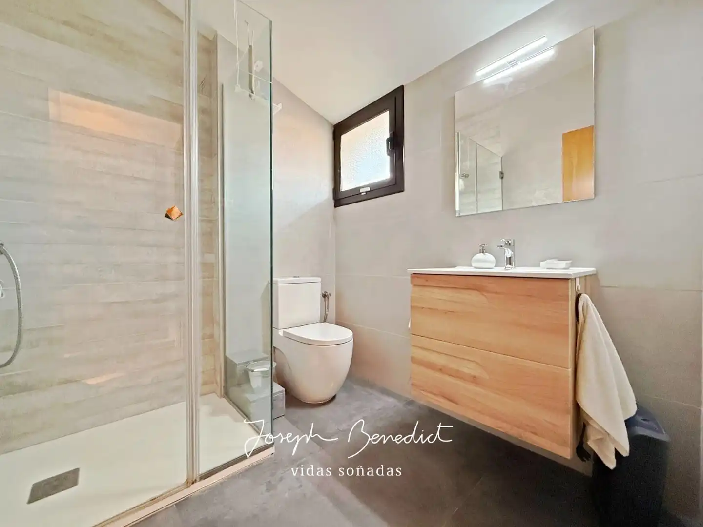 Baño de Dúplex en venta en Viladecans con Aire acondicionado, Calefacción y Parquet