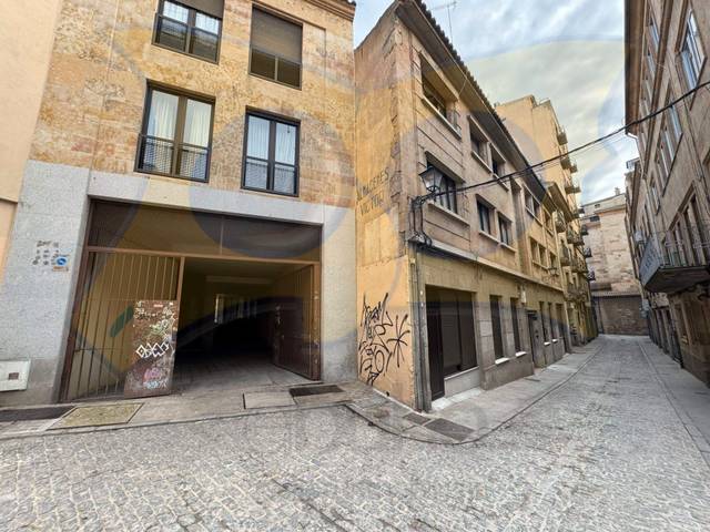 Garaje en Venta en Barrio del Centro