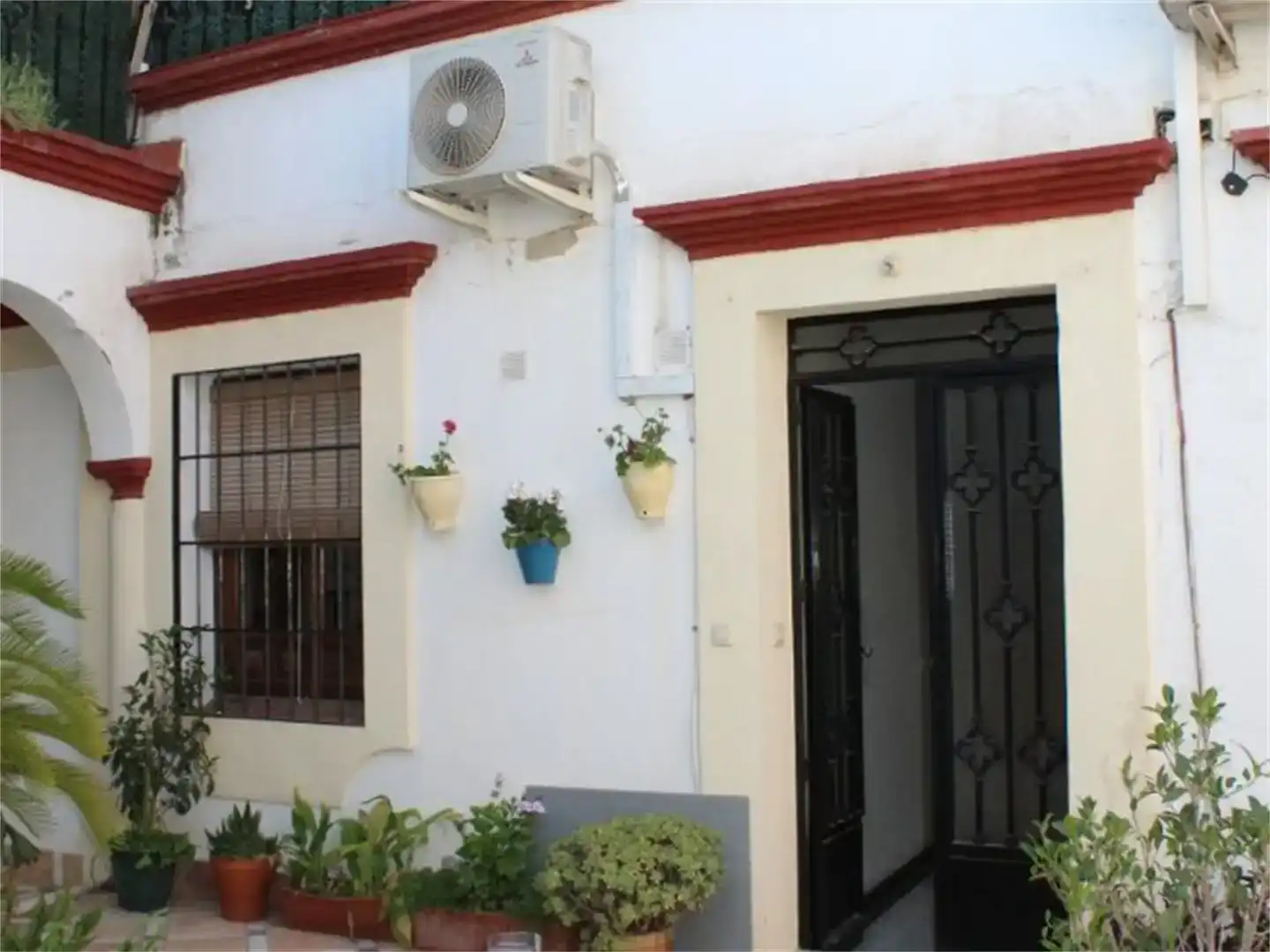 Vista exterior de Pis en venda en Fernán-Núñez amb Aire condicionat