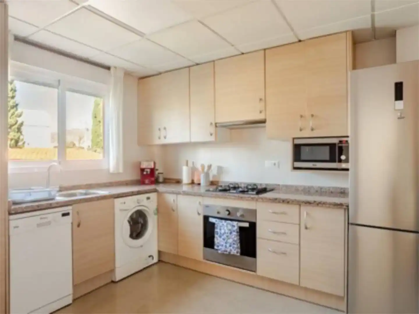 Kitchen of Flat for rent in El Campello  with Air Conditioner, Private garden and Swimming Pool