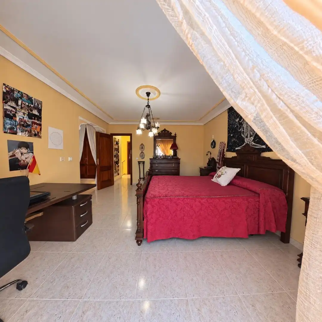 Habitación de Casa adosada en venta en Escandinavia - Cautivador