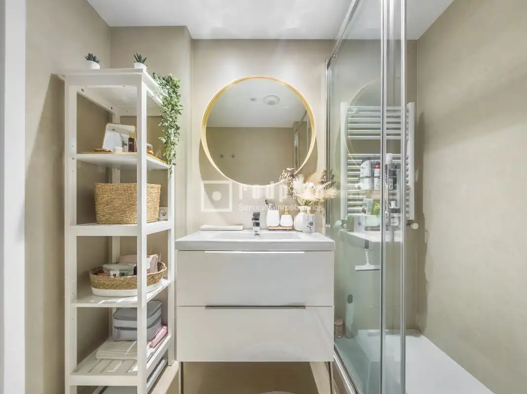 Baño de Piso en venta en Rivas-Vaciamadrid con Aire acondicionado, Calefacción y Jardín privado