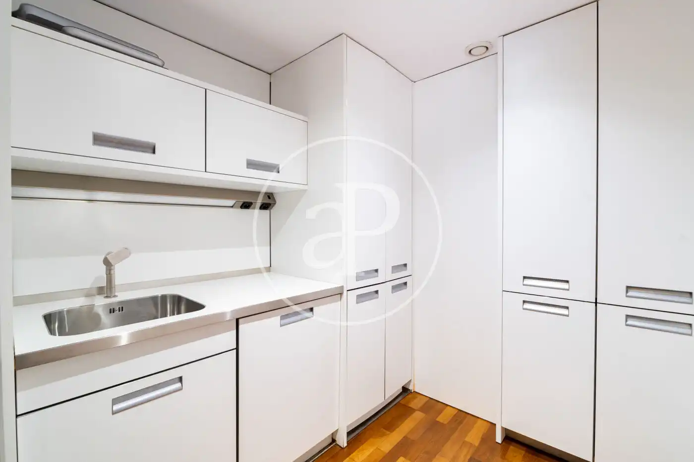 Küche von Wohnung zur Miete in Barcelona mit Klimaanlage, Heizung und Möbliert