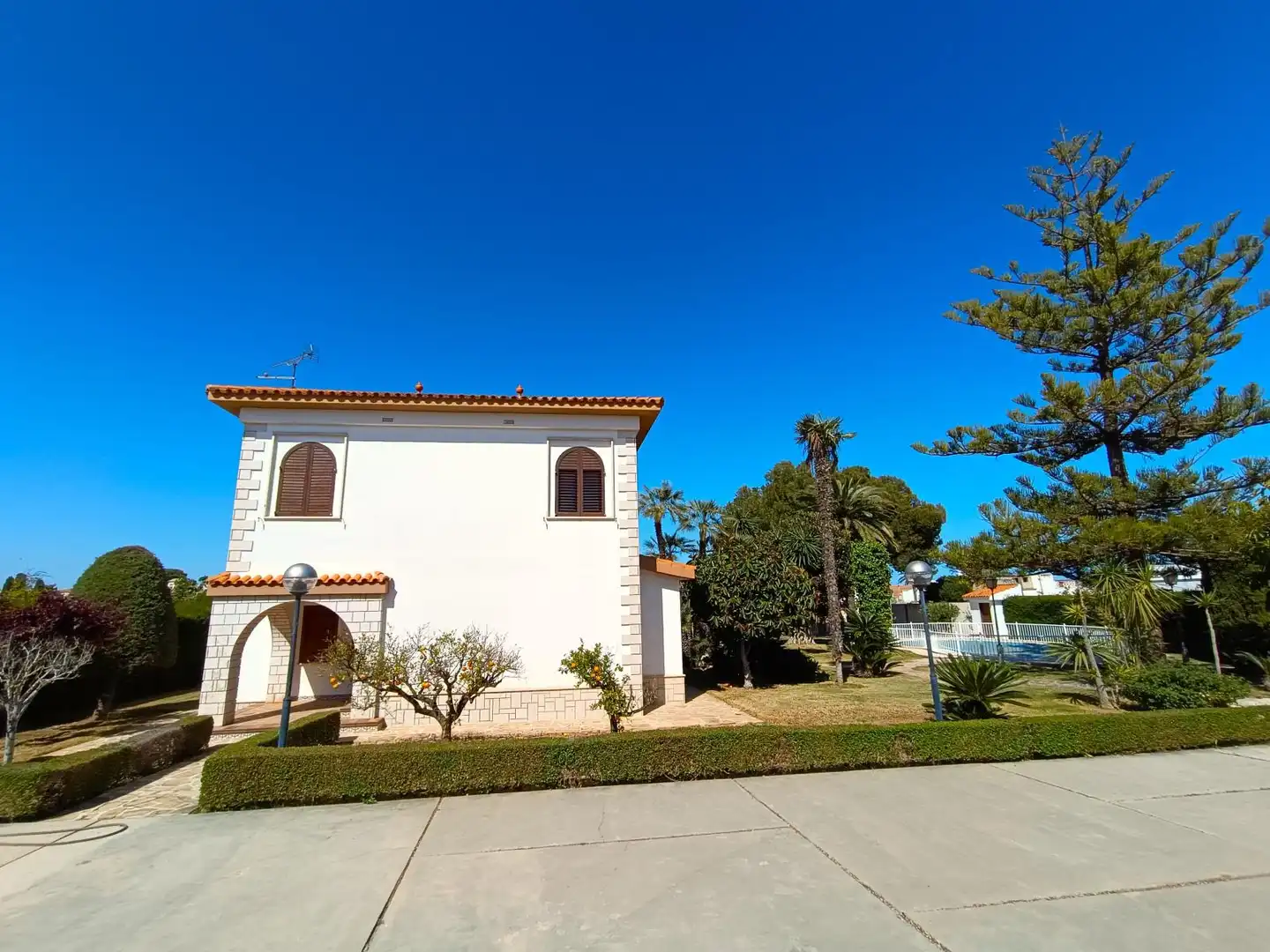 Vista exterior de Casa o chalet en venta en Vinaròs con Jardín privado, Terraza y Piscina