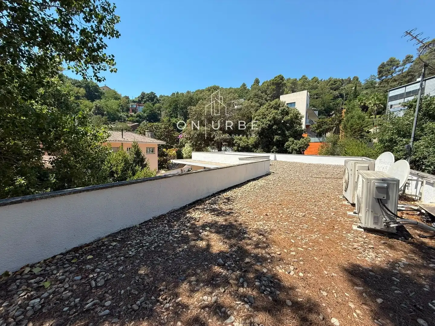 Terrassa de Casa adosada en venda en Sant Cugat del Vallès amb Aire condicionat
