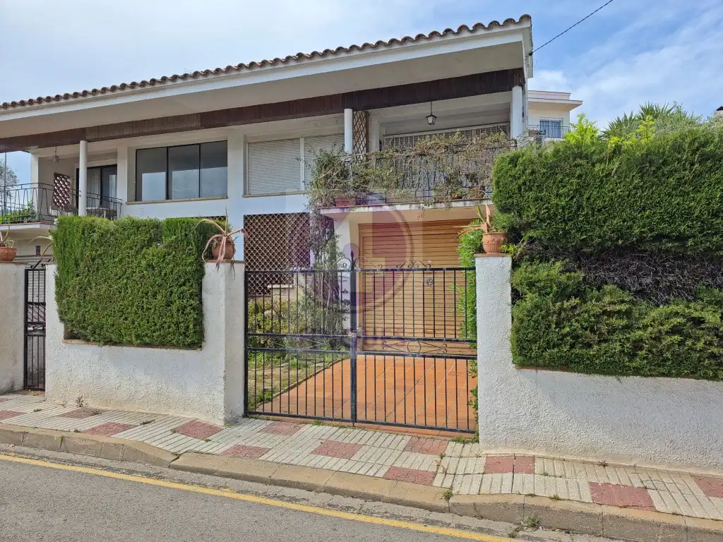 Casa aparellada en venda a Platja d'Aro, imagen 2