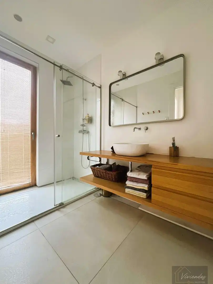 Bathroom of Houses for sale in Villanueva de la Cañada  with Heating, Terrace and Balcony
