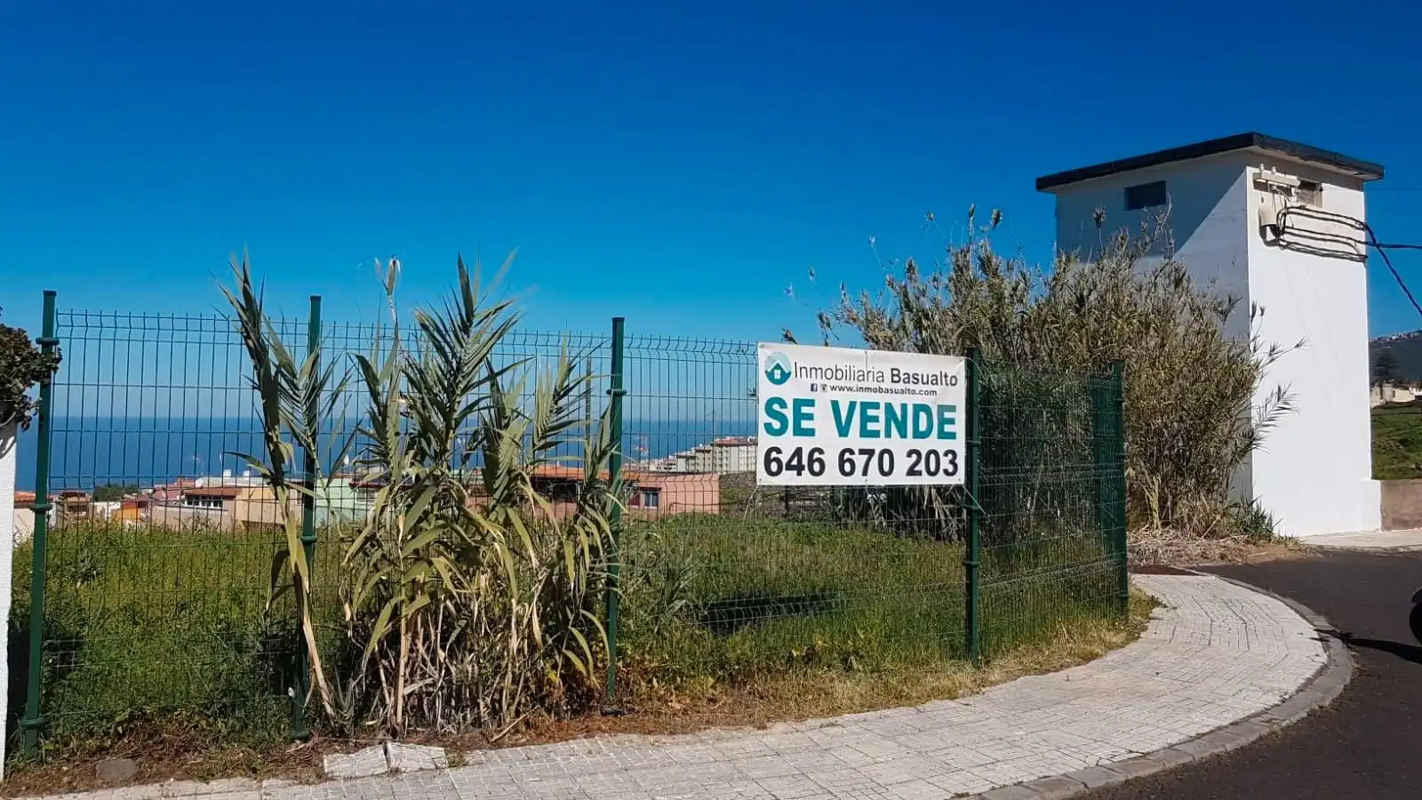 Terreno residencial en venta en Calle Margaritas 13A