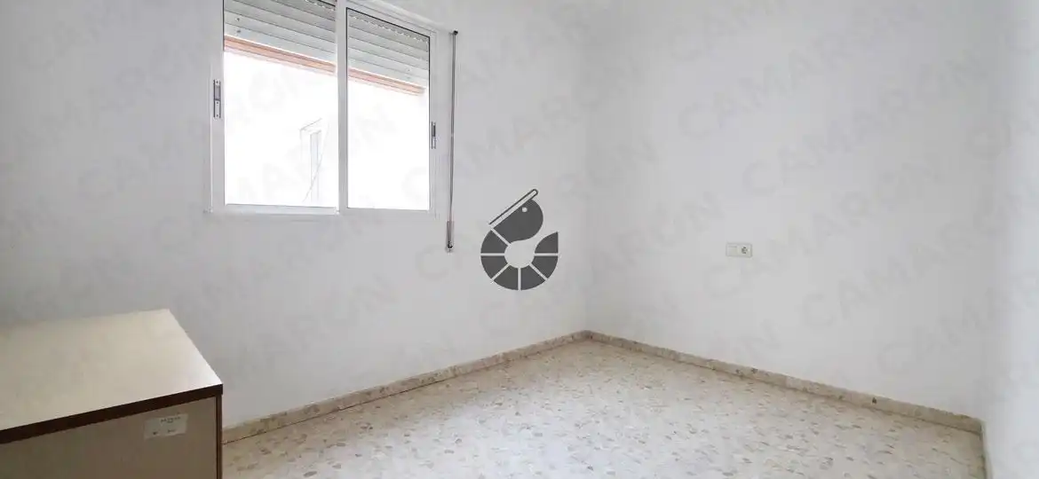 Dormitori de Pis en venda en Coria del Río amb Aire condicionat i Balcó